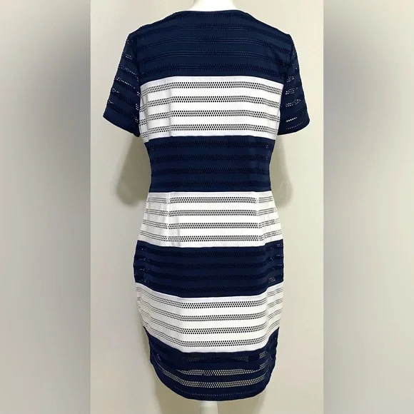 Beige by ECI Womens L Navy Blue White Stripe Short Sleeve Straight Dress Classic - Picture 4 of 12